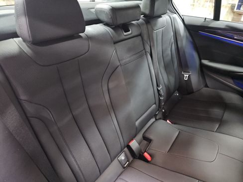 Used 2023 BMW 540i w/ M Sport Package RWD image 12