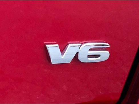 Used 2023 Toyota Tacoma SR5 w/ Technology Package image 10