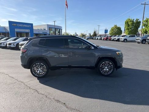 Used 2022 Jeep Compass Limited w/ Elite Group AWD/4WD image 8