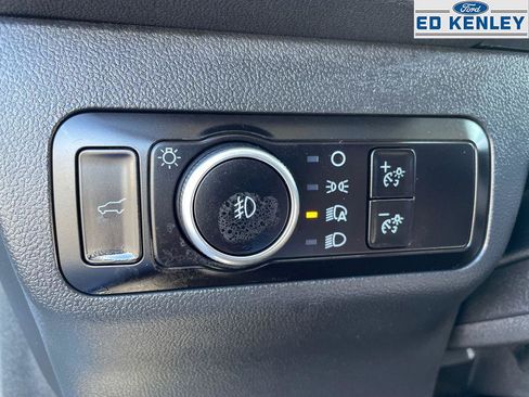 Used 2025 Ford Escape Platinum image 18