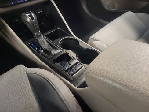 Used 2017 Hyundai Tucson Sport FWD image 26