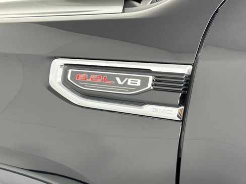 Used 2024 GMC Sierra 1500 Denali AWD/4WD image 10