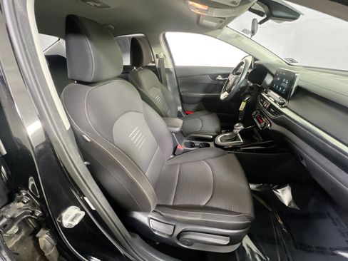 Used 2019 Kia Forte S image 25