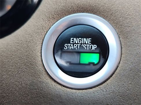 Used 2017 Cadillac XT5 Platinum image 22