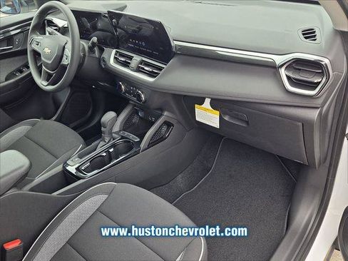 New 2026 Chevrolet TrailBlazer LS w/ LS Confidence Package FWD image 18