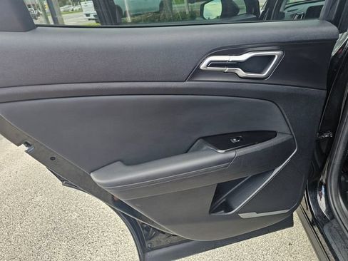 Used 2023 Kia Sportage EX FWD image 17
