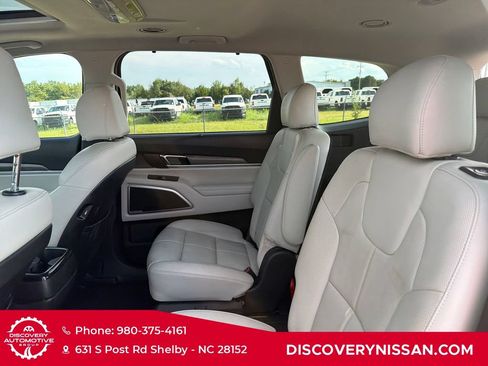 Used 2022 Kia Telluride EX w/ EX Premium Package FWD image 30