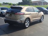 Used 2020 Ford Edge SE image 4