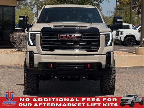 Used 2026 GMC Sierra 2500 AT4 AWD/4WD image 2