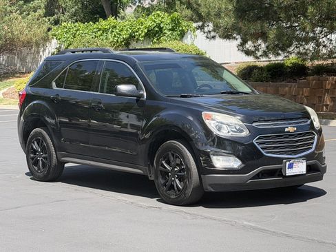 Used 2017 Chevrolet Equinox LT w/ Convenience Package AWD/4WD image 10