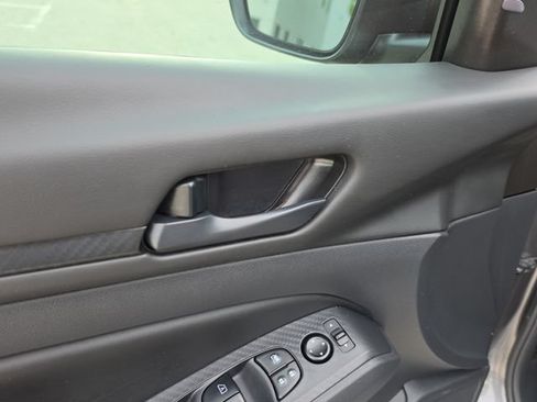 Certified 2025 Nissan Altima 2.5 S FWD image 18