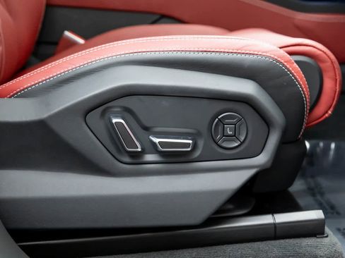 Used 2023 Lamborghini Urus S image 56