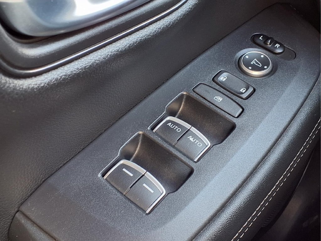 Certified 2024 Honda HR-V EX-L image 19