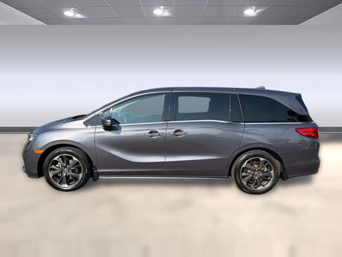 Used 2024 Honda Odyssey Elite image 2