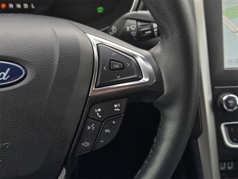 Used 2020 Ford Fusion SEL image 21