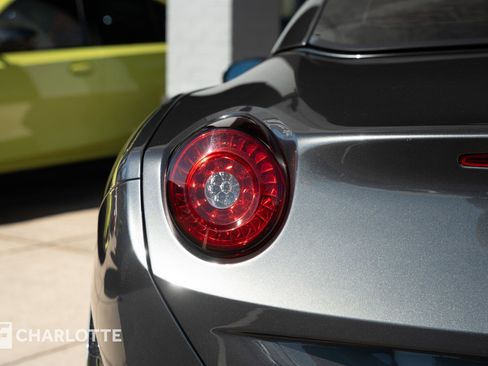 Used 2016 Ferrari California T image 14