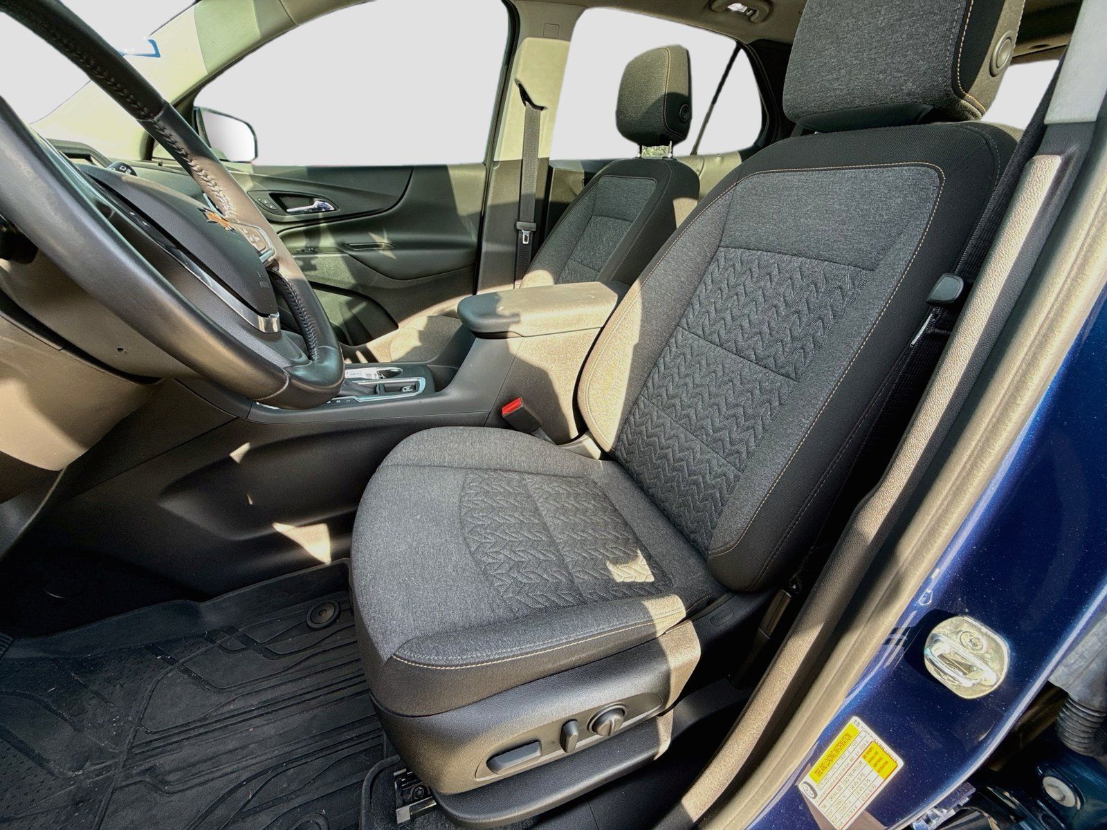 Used 2022 Chevrolet Equinox LT AWD/4WD image 10