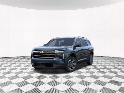 New 2026 Chevrolet Traverse LT AWD/4WD image 2