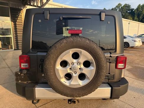 Used 2014 Jeep Wrangler Sahara w/ Dual Top Group AWD/4WD image 3