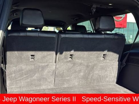 Used 2024 Jeep Wagoneer Series II w/ Flexible Seating Group AWD/4WD image 27