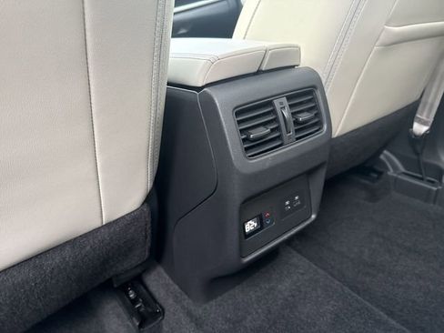 Used 2023 Nissan Rogue SL w/ SL Premium Package image 25