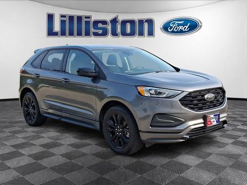 Used 2023 Ford Edge SE w/ Black Appearance Package AWD/4WD image 3