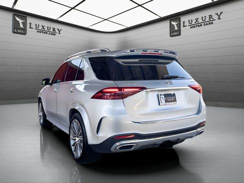 Used 2024 Mercedes-Benz GLE 450 4MATIC w/ AMG Line Exterior image 6