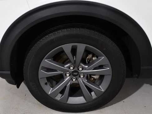 Used 2023 Ford Explorer XLT w/ Equipment Group 202A image 25