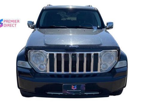 Used 2011 Jeep Liberty Limited w/ Comfort/Convenience Group image 9