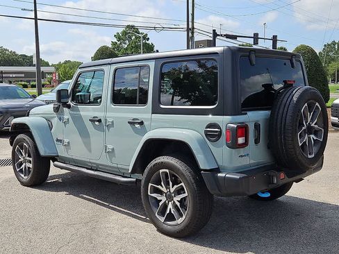 Used 2024 Jeep Wrangler Unlimited AWD/4WD image 6