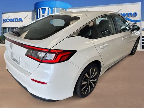 Used 2024 Honda Civic EX-L image 8
