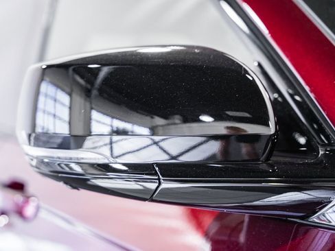 New 2025 Jeep Grand Cherokee Limited w/ Luxury Tech Group II image 16