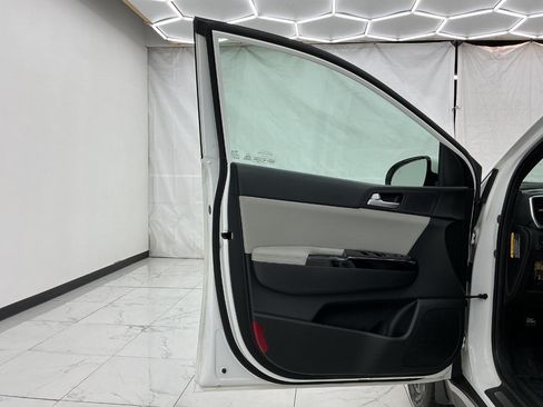 Used 2019 Kia Sportage EX w/ EX Sport Appearance Package AWD/4WD image 18