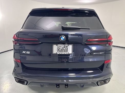 New 2026 BMW X5 xDrive40i w/ M Sport Package AWD/4WD image 6