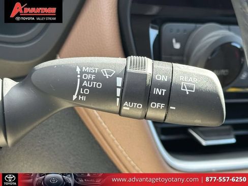 Used 2024 Toyota Grand Highlander AWD image 31
