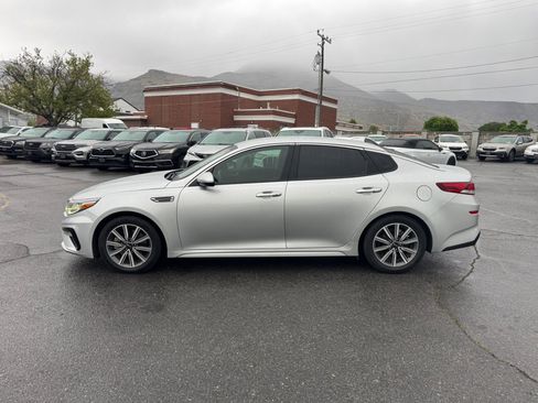 Used 2020 Kia Optima EX FWD image 2