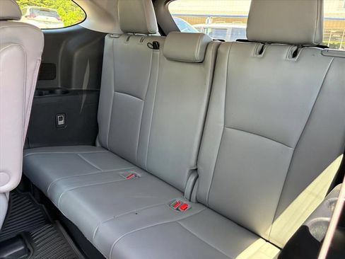 Used 2021 Toyota Highlander XLE AWD/4WD image 20