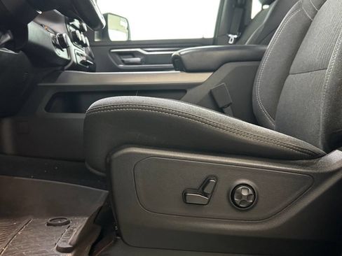 Used 2019 RAM 1500 Big Horn AWD/4WD image 8
