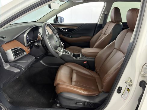 Used 2021 Subaru Outback Touring AWD/4WD image 6