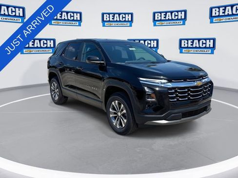 New 2026 Chevrolet Equinox LT w/ Convenience Package II FWD image 2