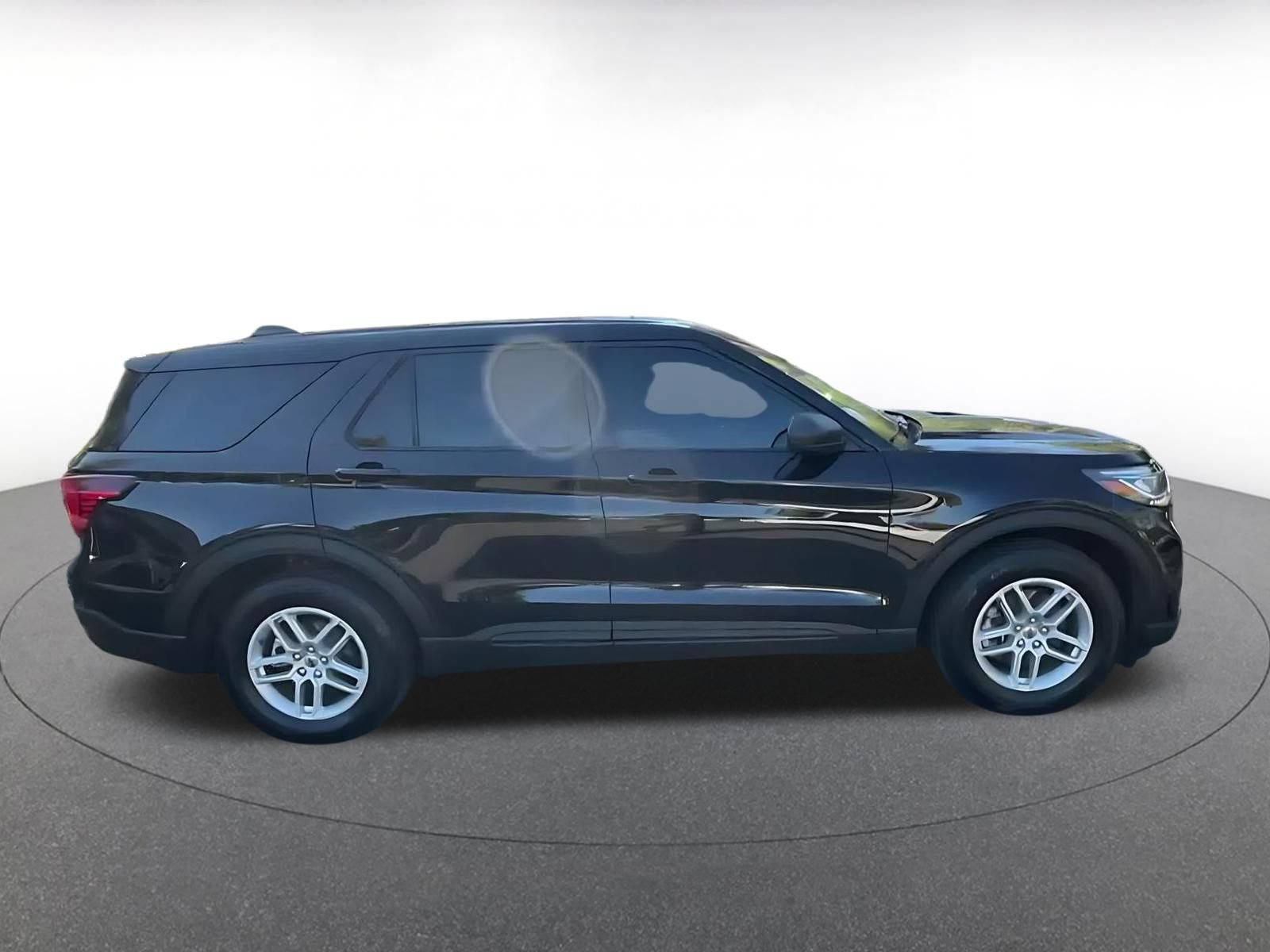 Used 2026 Ford Explorer Active RWD image 15