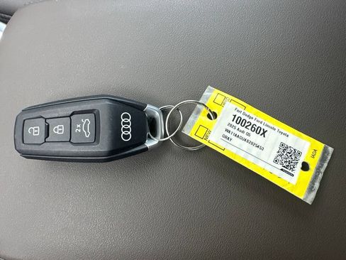 Used 2025 Audi Q5 Premium AWD/4WD image 49