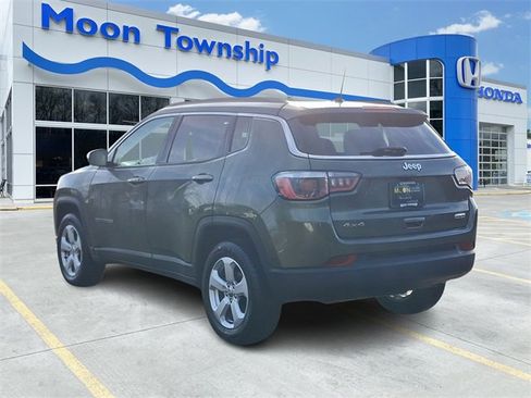 Used 2019 Jeep Compass Latitude w/ Cold Weather Group image 4
