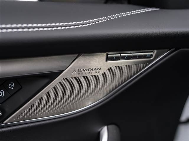 New 2026 Jaguar F-PACE R-Dynamic S AWD/4WD image 25