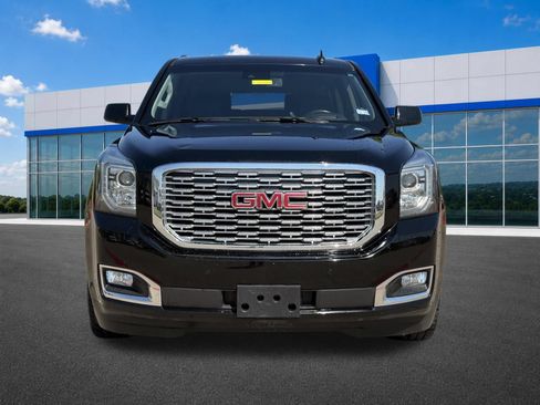 Certified 2018 GMC Yukon XL Denali w/ Denali Ultimate Package RWD image 2