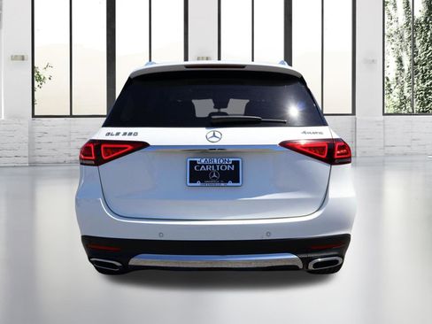 Used 2022 Mercedes-Benz GLE 350 4MATIC image 4