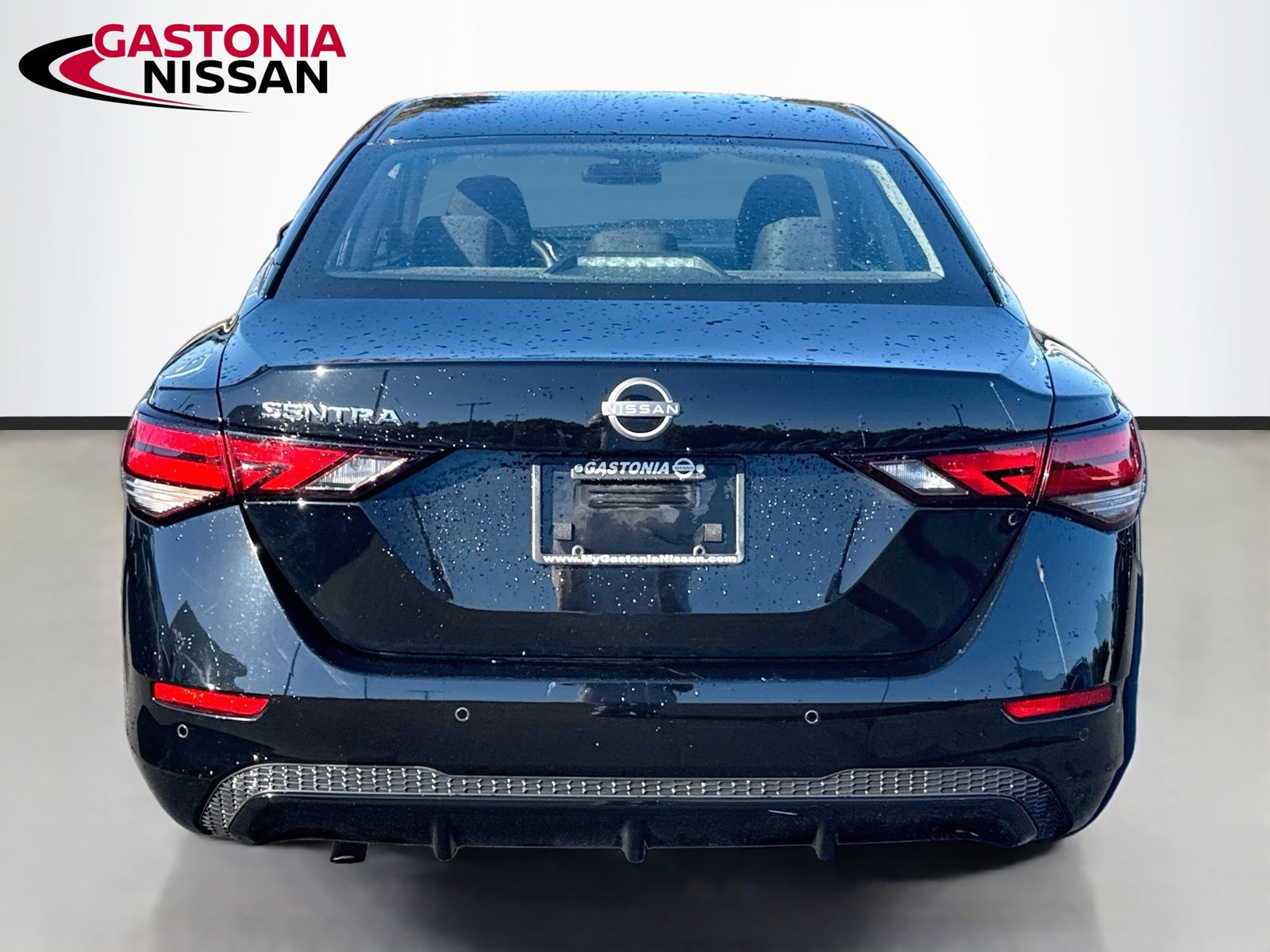 Used 2025 Nissan Sentra S FWD image 7