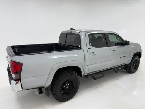 Used 2021 Toyota Tacoma SR5 RWD image 41