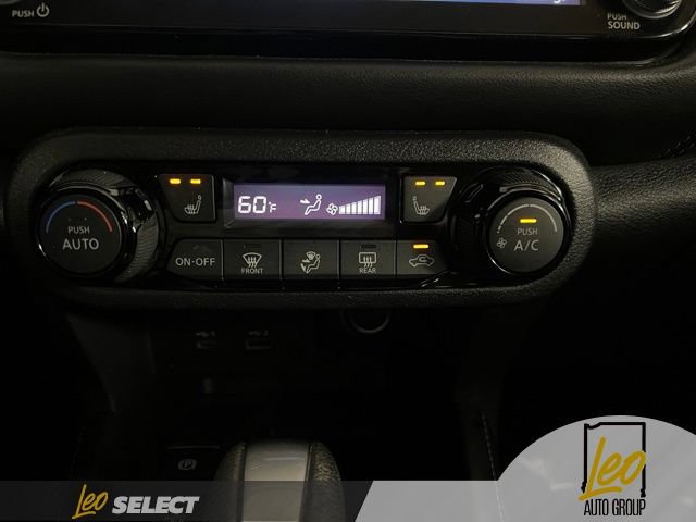 Used 2023 Nissan Kicks SR w/ SR Premium Package FWD image 16