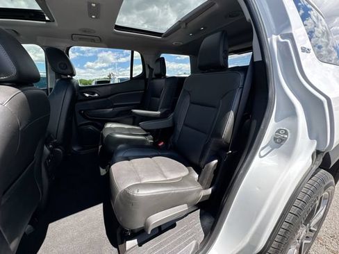 Used 2017 GMC Acadia SLT FWD image 26